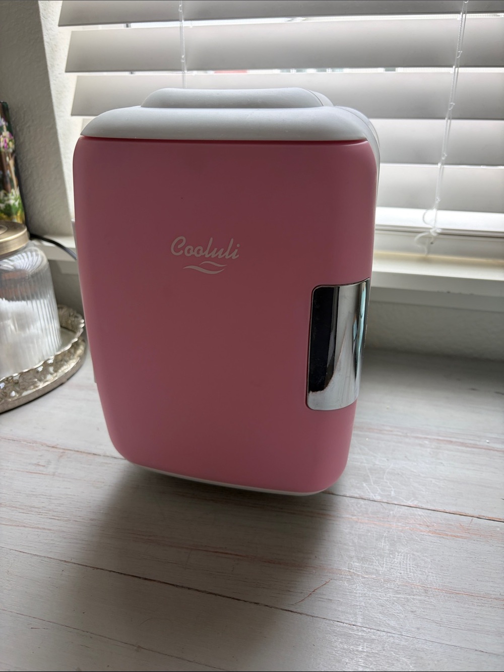 Cooluli Mini Fridge - Pink & White